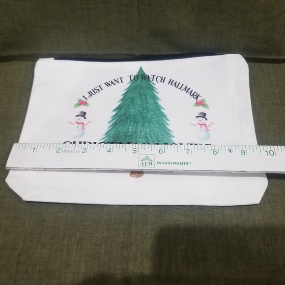 Christmas Cosmetic Travel Bag - Picture 4 of 9